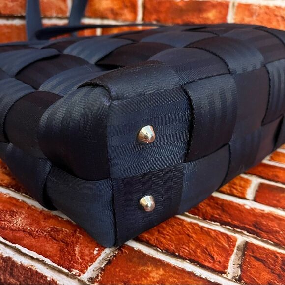 Elegant Navy Tote Bag - Picture 7 of 12